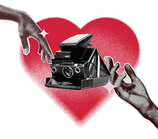 Beautiful Cameras, Handpicked to Gift the Moment!